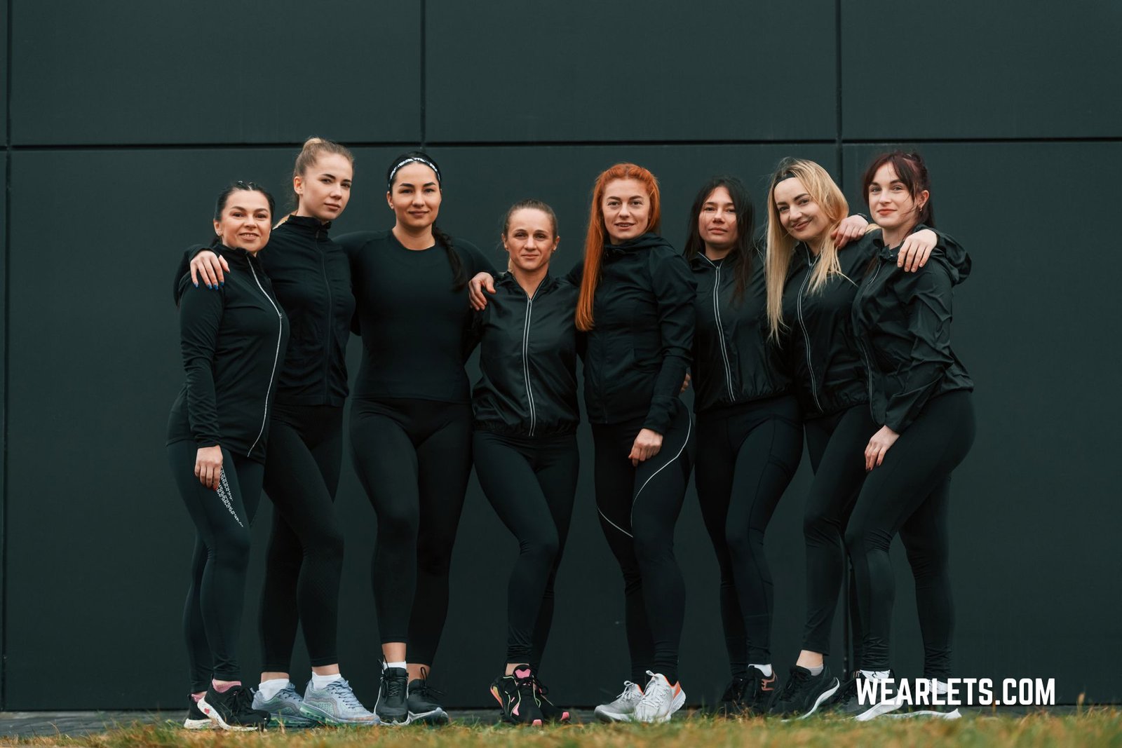 Custom tracksuit manufacturer preview image