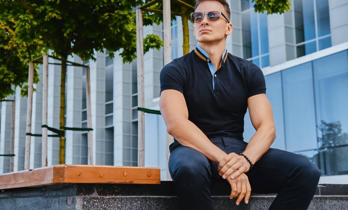 man wearing polo shirt in business casual office outfit