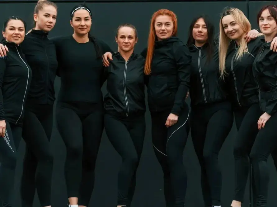 Get Customized Tracksuits-Wearlets