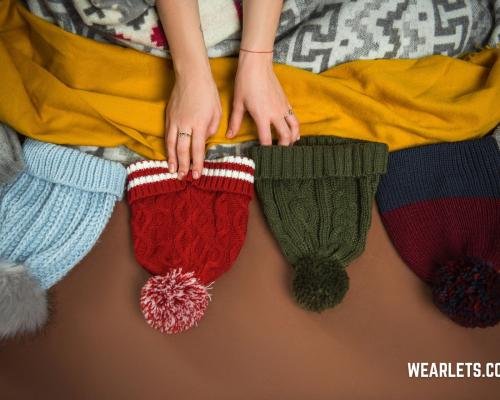 Fleece-lined custom beanies with private label branding and sustainable yarn options — made by Wearlets for global export.